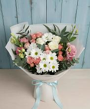 Букет цветов из:  Розы, Лизиантусы и Хризантемы #REPLACE_PRED# Кадуе