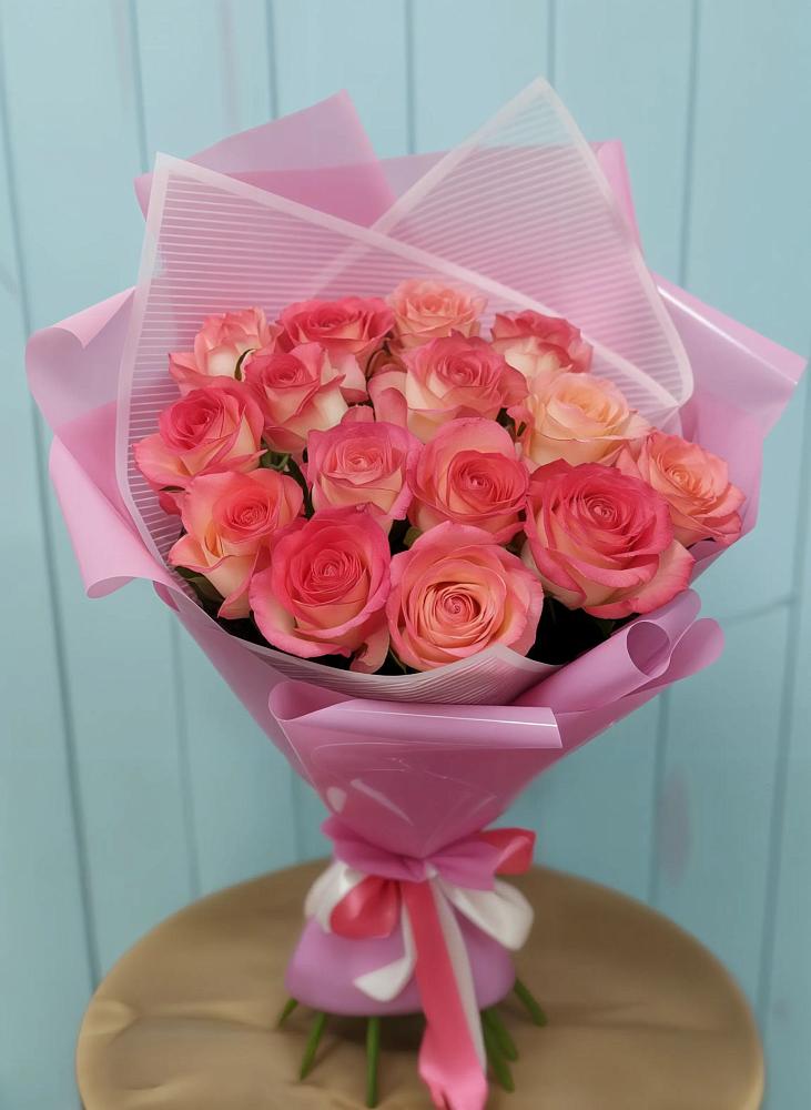 Букет 15 Розовых роз Равель в Кадуе