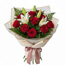 Букет цветов из:  Лилии и Розы в Кадуе
