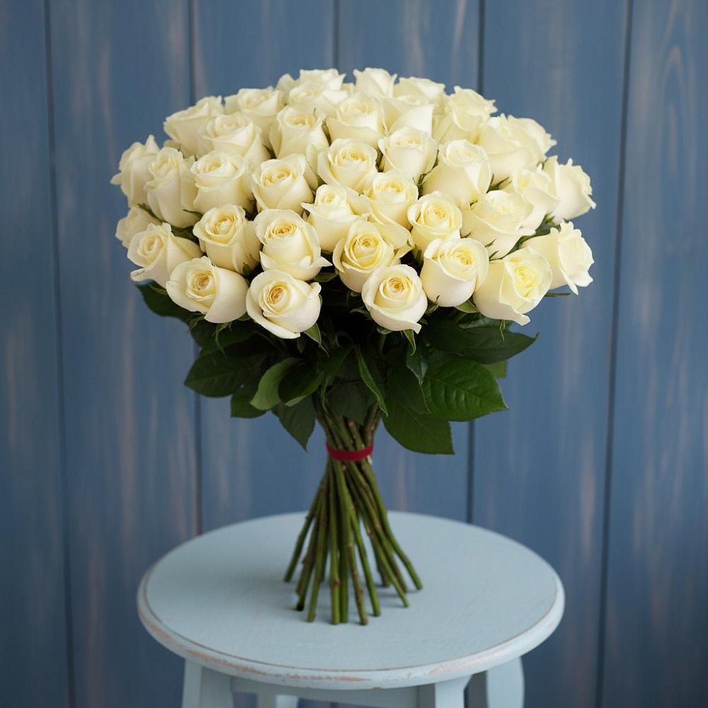 Букет 51 Белая роза Эдлесс Лав в Кадуе
