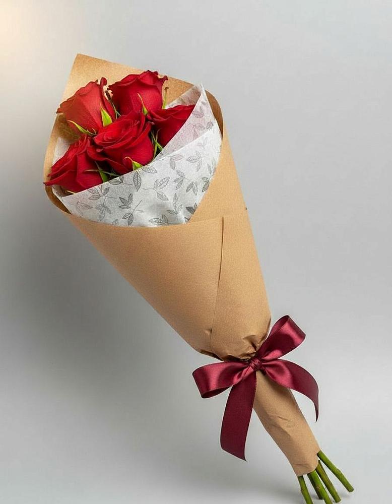 Букет цветов из: Розы в Кадуе