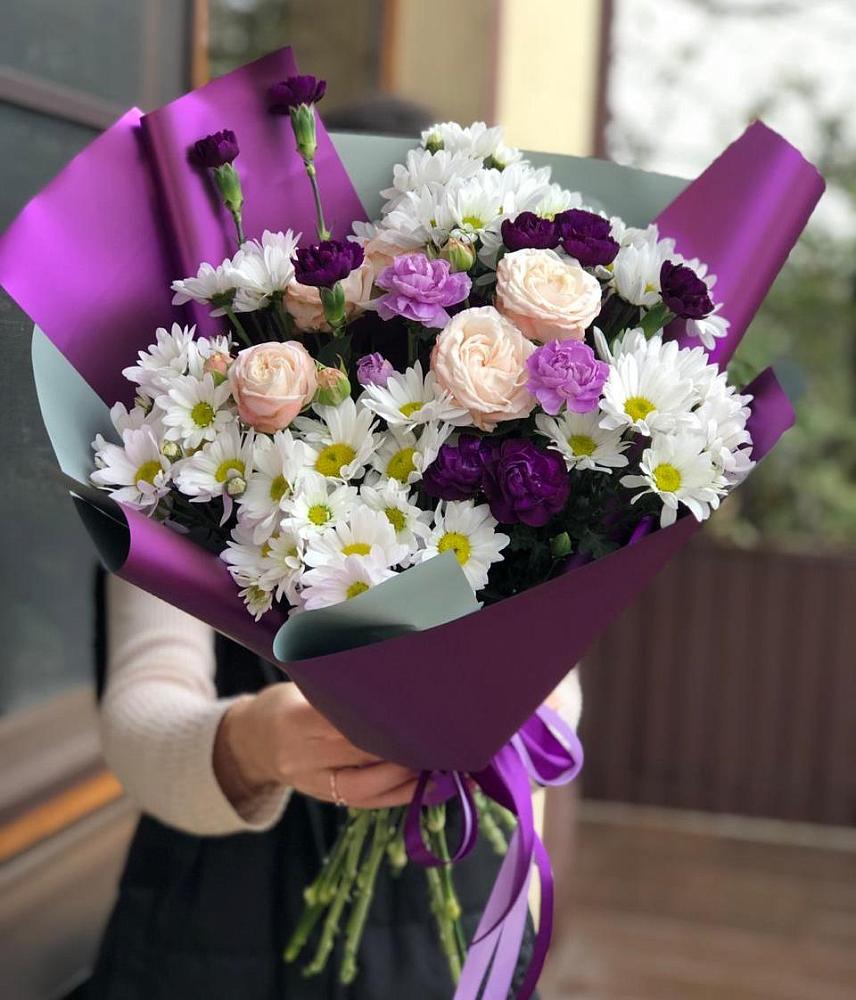 Букет цветов из: Хризантемы, Гвоздики и Розы в Кадуе