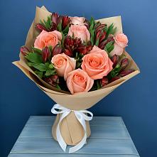 Букет цветов из:  Розы и Альстромерии в Кадуе