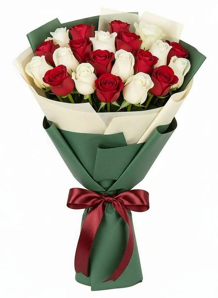 Букет Микс из красных и белых роз в Кадуе