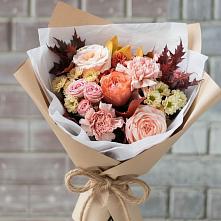 Букет цветов из:  Гвоздики, Хризантемы и Розы в Кадуе