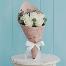 Букет контраст в Кадуе Букет цветов из: Розы в Кадуе