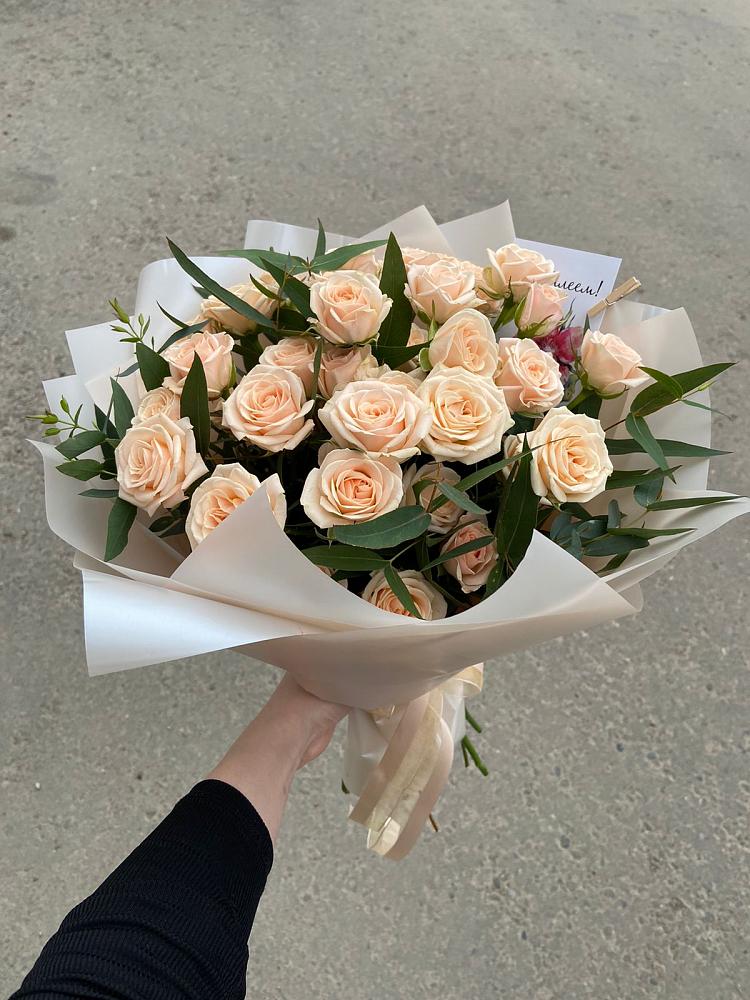 Букет Кремовые розы Латте в Кадуе