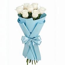 Букет 7 белых роз Проуд в Кадуе