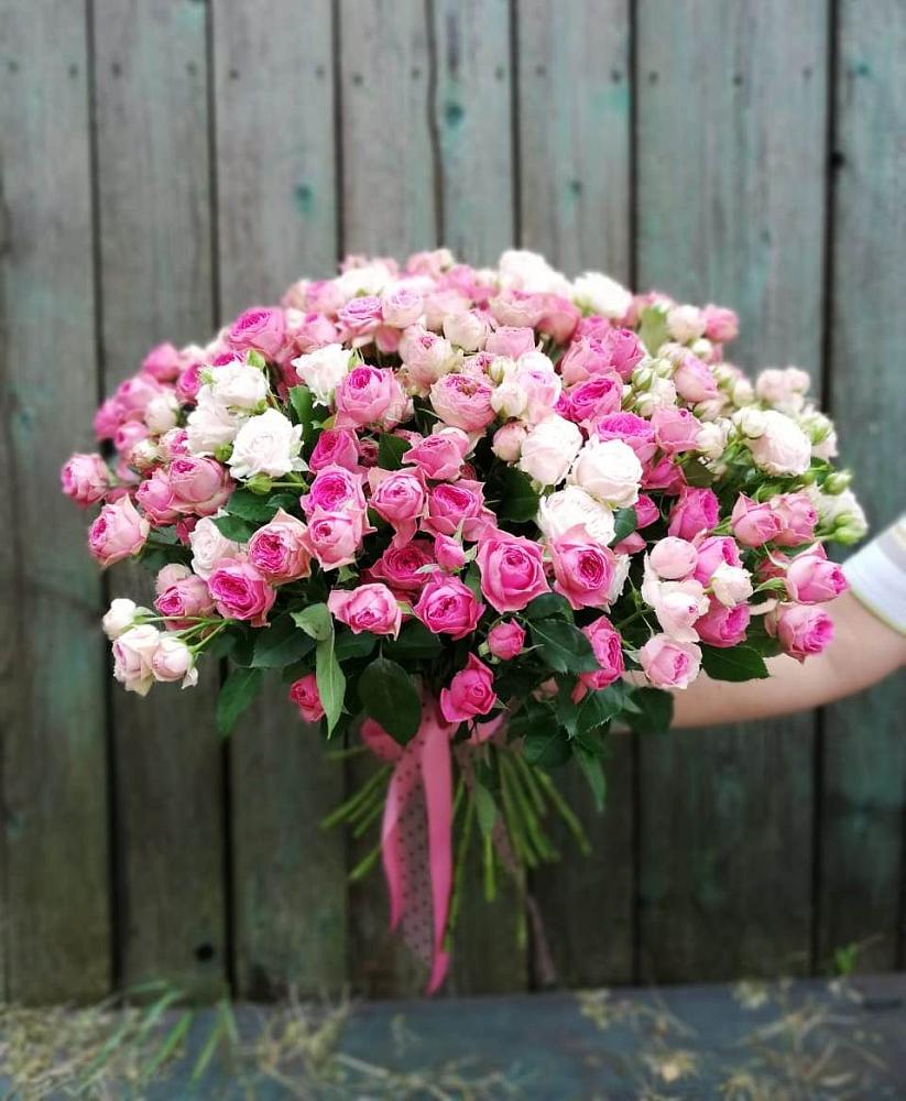 Букет Розовые кустовые розы Натали и Лав Лидия в Кадуе