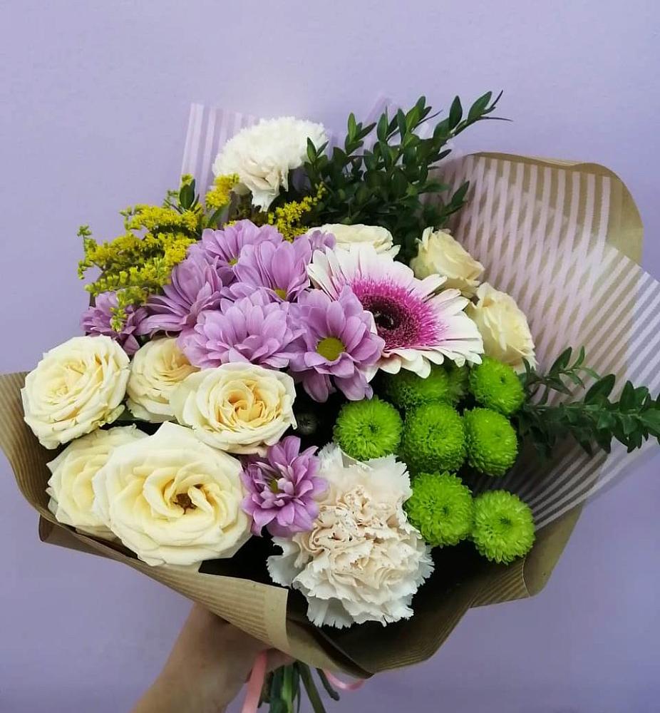 Букет цветов из: Хризантемы, Розы, Гвоздики и Герберы в Кадуе