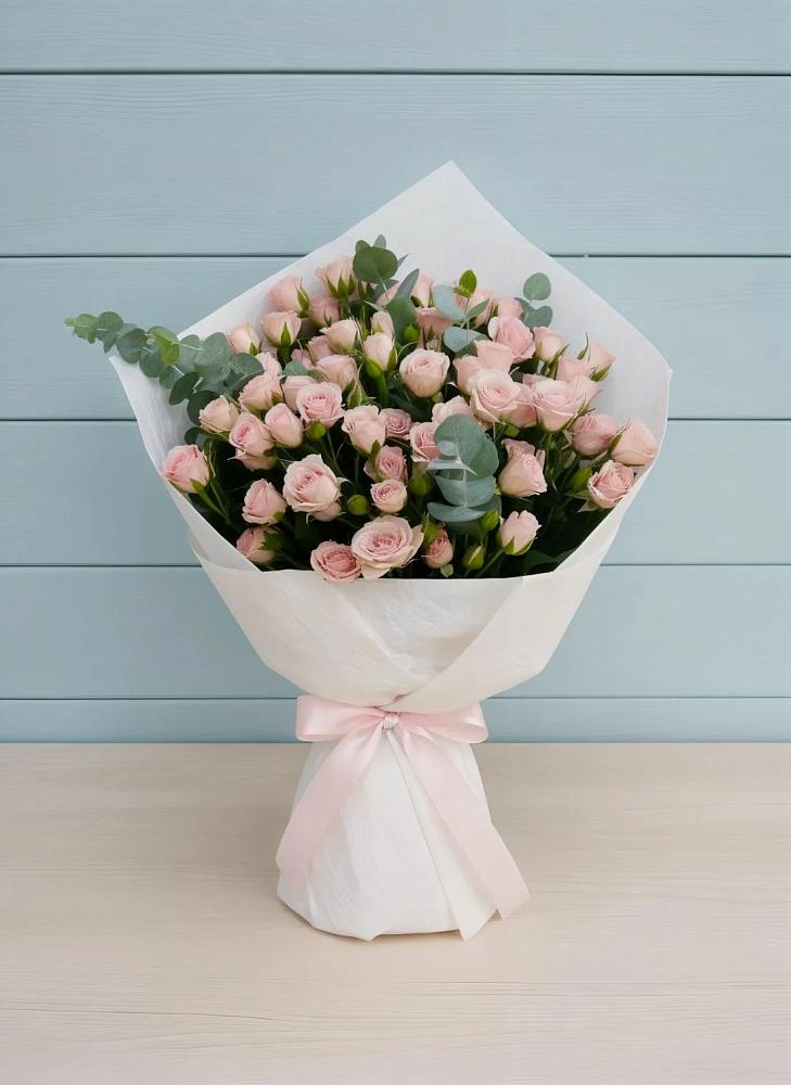 Букет цветов из: Розы в Кадуе