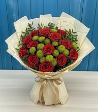 Букет цветов из:  Розы и Хризантемы в Кадуе