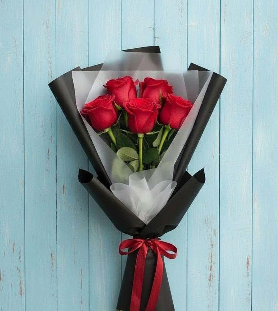 Букет цветов из: Розы в Кадуе