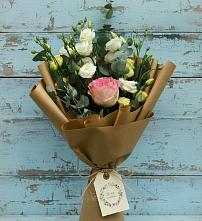 Букет цветов из:  Розы и Лизиантусы #REPLACE_PRED# Кадуе